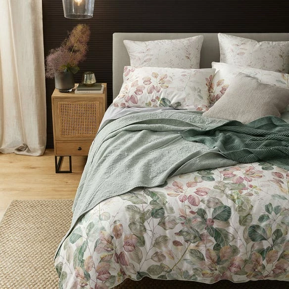 Smokebush Quilt Cover - Image 2