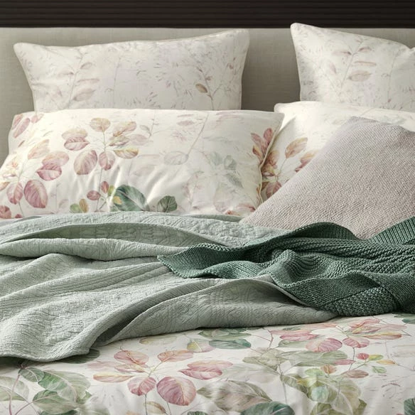 Smokebush Quilt Cover - Image 5