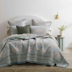 Rosie Bedspread
