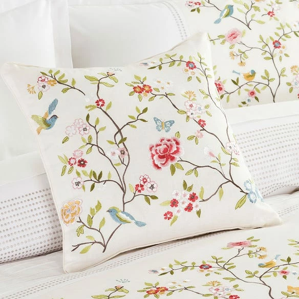 Giselle Quilt Cover - Image 3