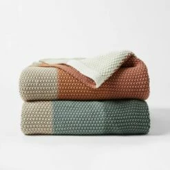 Shelford Throw - Sage