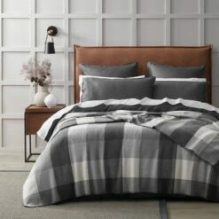 Lincoln Check Woollen Blanket - Charcoal/Ivory